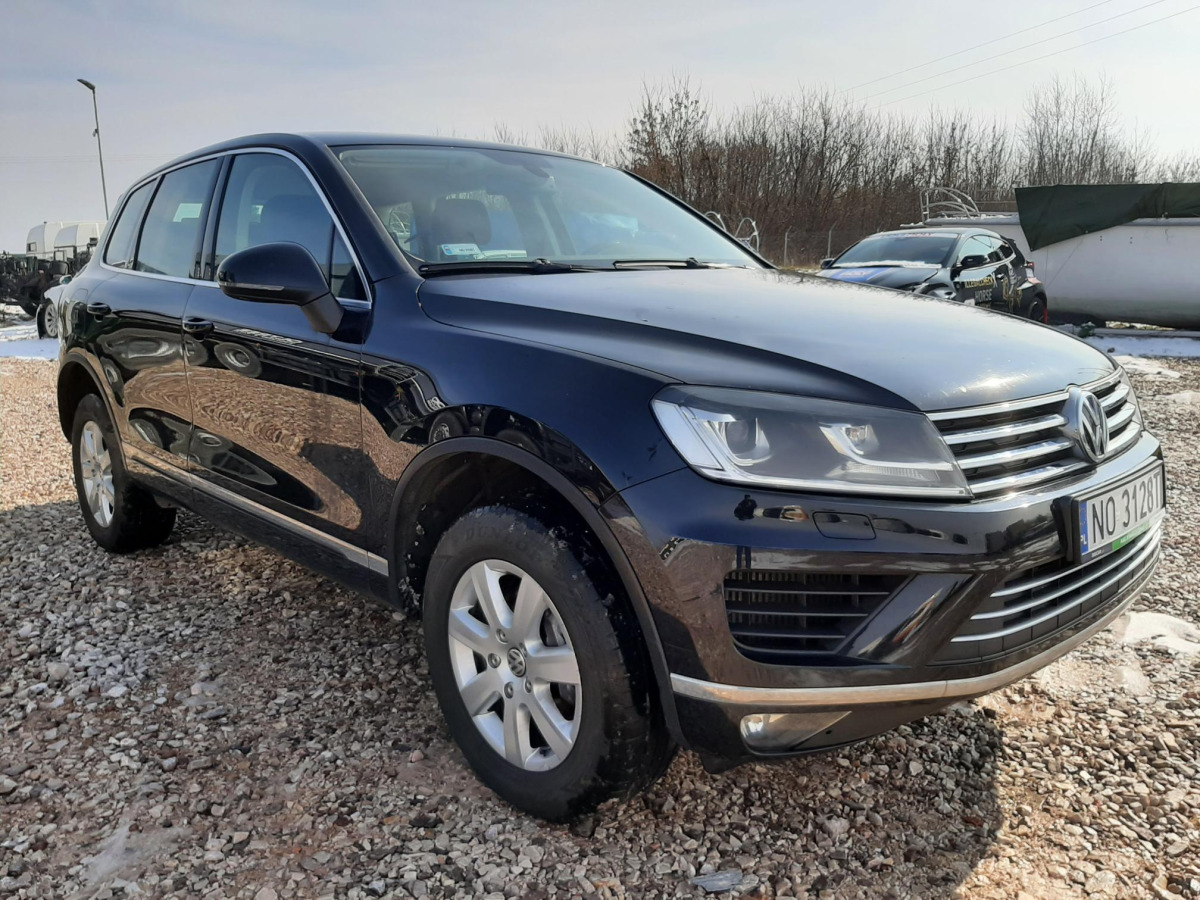 SUV VOLKSWAGEN TOUAREG SUV: picture 1