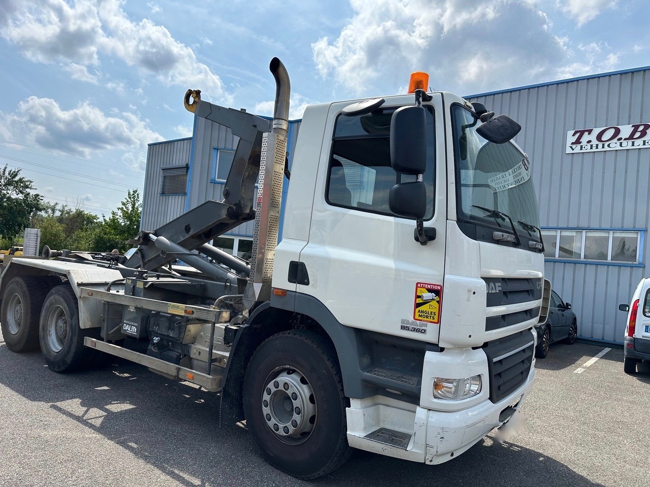 DAF CF 85.360 - Hook lift truck: picture 5 DAF CF 85.360 - Hook lift truck: picture 5