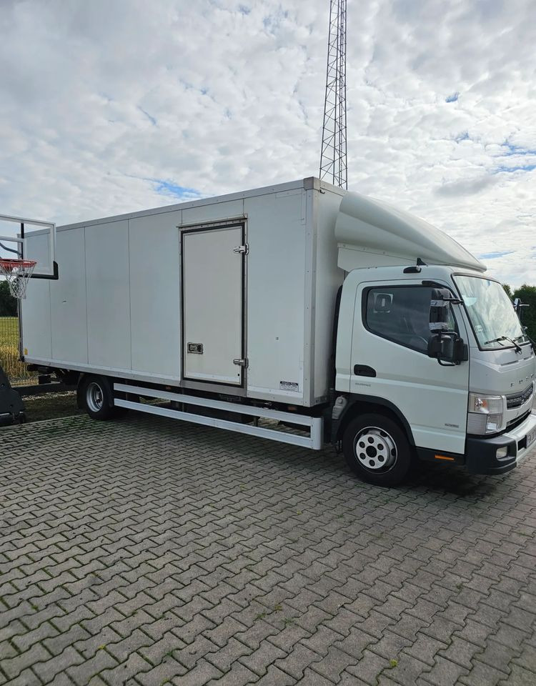 FUSO Canter 9C18 Izoterma - Refrigerator truck: picture 2 FUSO Canter 9C18 Izoterma - Refrigerator truck: picture 2