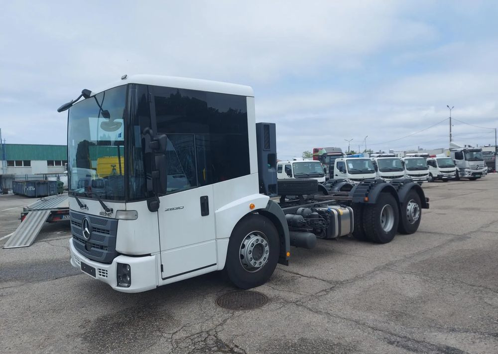 Mercedes-Benz Econic 2630 L ENA - Cab chassis truck: picture 1 Mercedes-Benz Econic 2630 L ENA - Cab chassis truck: picture 1