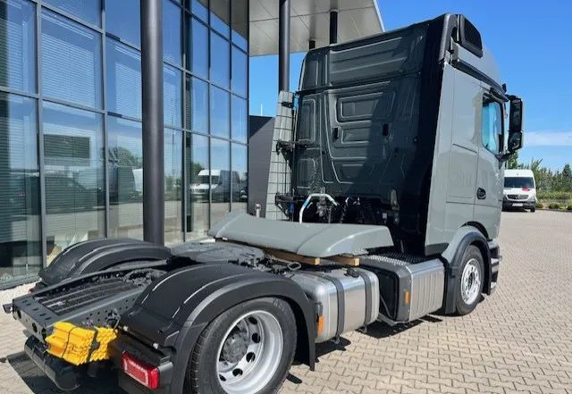Mercedes-Benz Actros 1848 LSnRL ProCabin Mega - Tractor unit: picture 4 Mercedes-Benz Actros 1848 LSnRL ProCabin Mega - Tractor unit: picture 4
