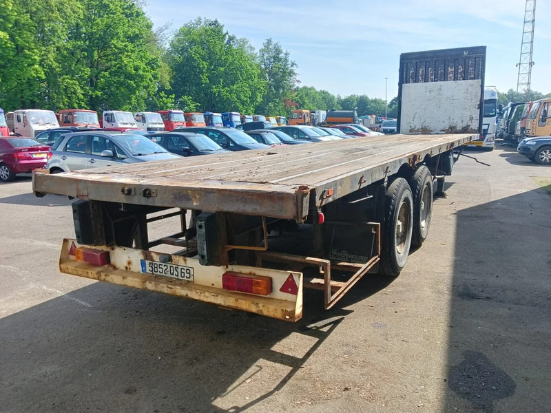Fruehauf 2 Axle Fruehauf , Flat trailer , Drum Brakes - Dropside/ Flatbed semi-trailer: picture 5 Fruehauf 2 Axle Fruehauf , Flat trailer , Drum Brakes - Dropside/ Flatbed semi-trailer: picture 5