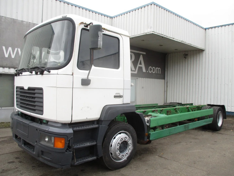 MAN 18.314 , Manual , 6 Cylinder - Cab chassis truck: picture 1 MAN 18.314 , Manual , 6 Cylinder - Cab chassis truck: picture 1