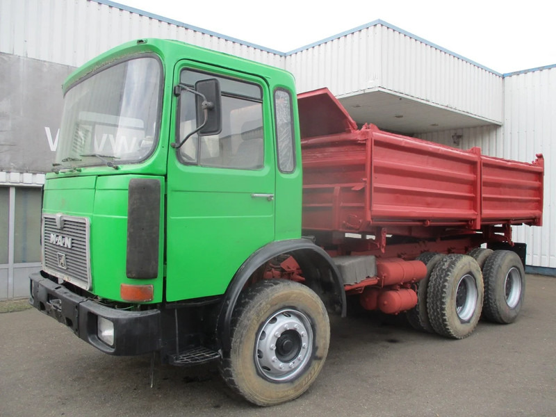Tipper MAN 26.280 , Manual , 6x4 , 3 Way Tipper , Spring suspension: picture 8