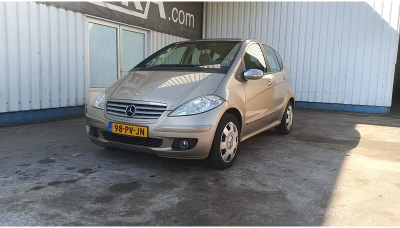 Mercedes-Benz A-Klasse 170 , Airco , leder , distrbute ketting maakt lawaai - Hatchback: picture 1 Mercedes-Benz A-Klasse 170 , Airco , leder , distrbute ketting maakt lawaai - Hatchback: picture 1