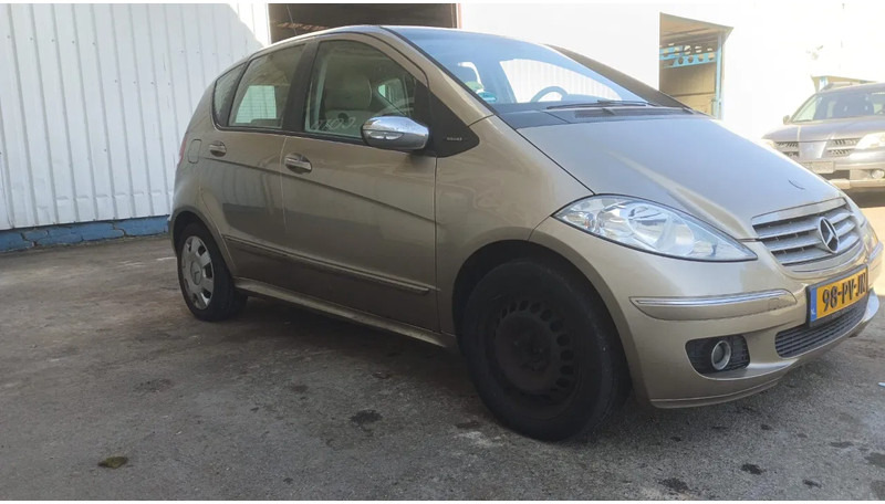 Mercedes-Benz A-Klasse 170 , Airco , leder , distrbute ketting maakt lawaai - Car: picture 4 Mercedes-Benz A-Klasse 170 , Airco , leder , distrbute ketting maakt lawaai - Car: picture 4