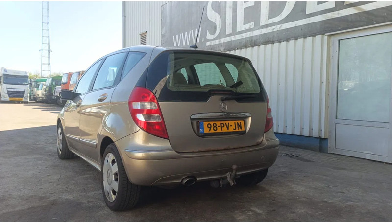 Mercedes-Benz A-Klasse 170 , Airco , leder , distrbute ketting maakt lawaai - Car: picture 5 Mercedes-Benz A-Klasse 170 , Airco , leder , distrbute ketting maakt lawaai - Car: picture 5