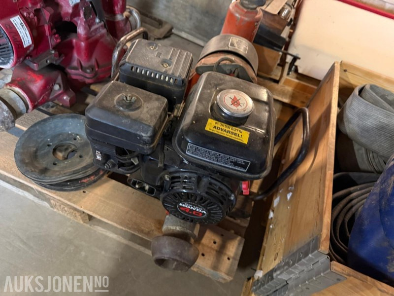 1900 Andre Membrannpumpe - Construction equipment: picture 1 1900 Andre Membrannpumpe - Construction equipment: picture 1