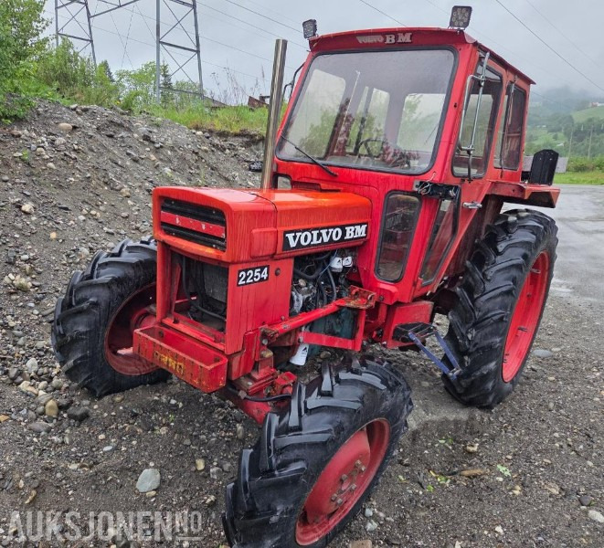 1980 Volvo 2254 - Farm tractor: picture 1 1980 Volvo 2254 - Farm tractor: picture 1