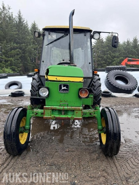 1988 John Deere 1950 POWER SYNCHRON med toppstag og triangelfeste - Farm tractor: picture 2 1988 John Deere 1950 POWER SYNCHRON med toppstag og triangelfeste - Farm tractor: picture 2