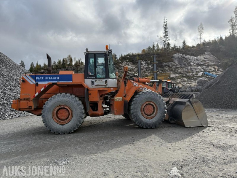 1995 Fiat-Hitachi FR 220.2 - Wheel loader: picture 5 1995 Fiat-Hitachi FR 220.2 - Wheel loader: picture 5