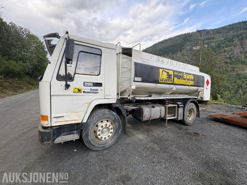 1996 Volvo FL 7 285 - Registrert på sorte skilt - Tank truck: picture 1 1996 Volvo FL 7 285 - Registrert på sorte skilt - Tank truck: picture 1