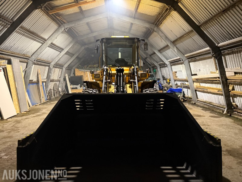 1996 Volvo L70C - Klappvinge - Sentralsmøring - 18 290t - Wheel loader: picture 2 1996 Volvo L70C - Klappvinge - Sentralsmøring - 18 290t - Wheel loader: picture 2