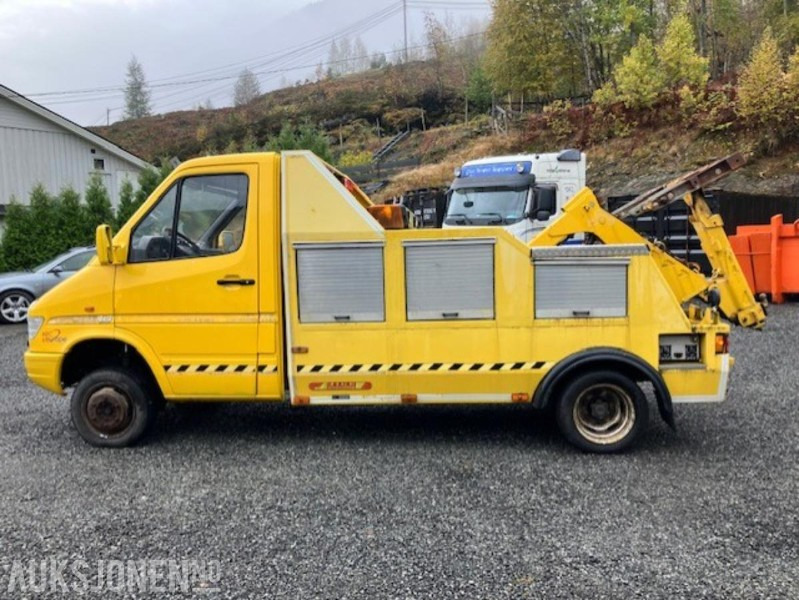 1999 Mercedes-Benz Sprinter 412 4x4 Redningsbil med briller og vinsj - Fire truck: picture 1 1999 Mercedes-Benz Sprinter 412 4x4 Redningsbil med briller og vinsj - Fire truck: picture 1