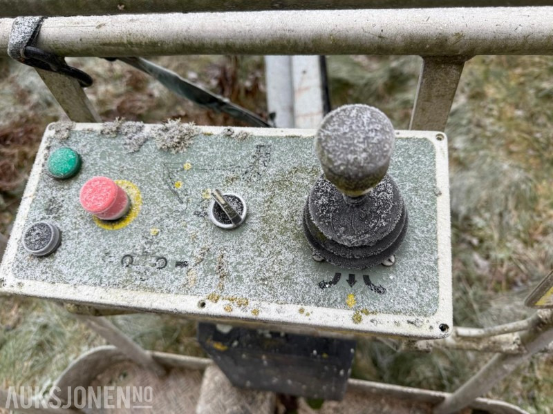 2001 Manitou 171 AET Knekkarmslift - Aerial platform: picture 2 2001 Manitou 171 AET Knekkarmslift - Aerial platform: picture 2