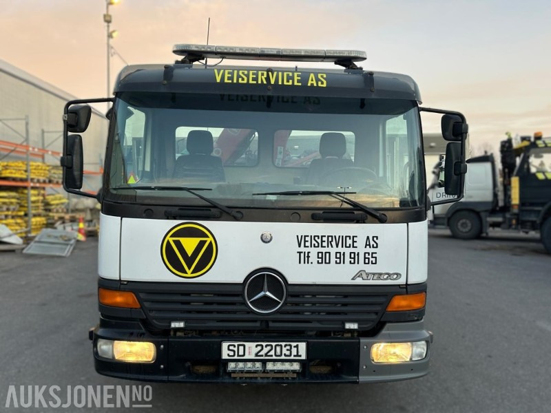 2004 Mercedes-Benz Atego 818/36 AT – Planbil med Fassi F60 kran – EU-godkjent til 02/2026 – Kjørbar - Crane truck: picture 2 2004 Mercedes-Benz Atego 818/36 AT – Planbil med Fassi F60 kran – EU-godkjent til 02/2026 – Kjørbar - Crane truck: picture 2