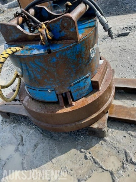 2006 DYNASET hydraulisk Magnet generator - S60 - Construction equipment: picture 3 2006 DYNASET hydraulisk Magnet generator - S60 - Construction equipment: picture 3
