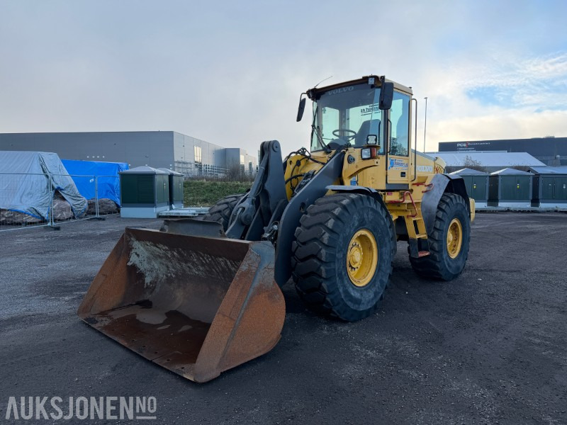 2006 Volvo L90E hjullaster - Sentralsmøring - Joystick - Tilleggshydraulikk - Wheel loader: picture 1 2006 Volvo L90E hjullaster - Sentralsmøring - Joystick - Tilleggshydraulikk - Wheel loader: picture 1