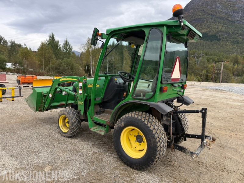 2007 John Deere 2320 Minitraktor / Kompakttraktor 2316 timer. Mykje ekstrautstyr - Farm tractor: picture 3 2007 John Deere 2320 Minitraktor / Kompakttraktor 2316 timer. Mykje ekstrautstyr - Farm tractor: picture 3