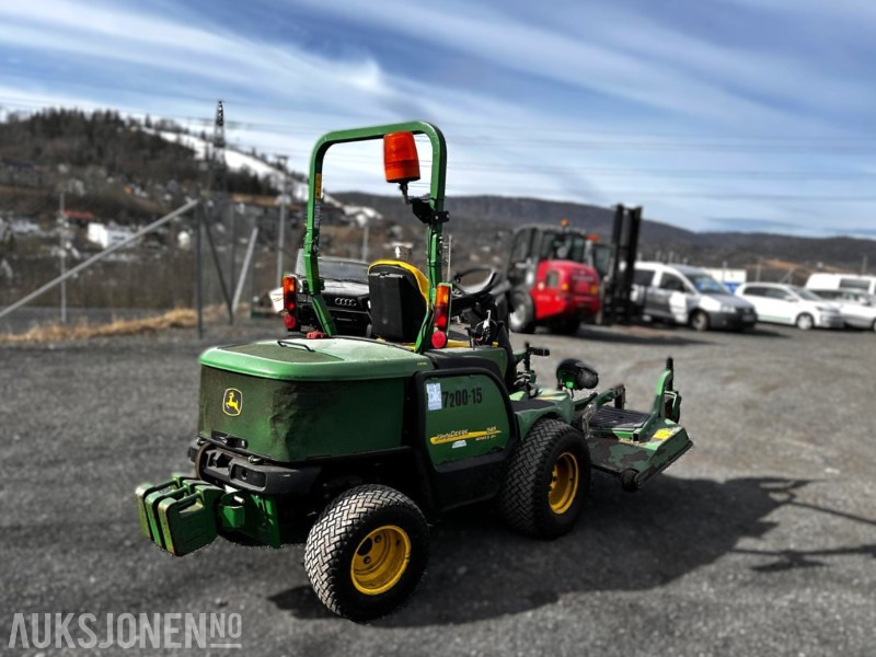 2008 John Deere 1565 Series II frontmontert gressklipper - Farm tractor: picture 3 2008 John Deere 1565 Series II frontmontert gressklipper - Farm tractor: picture 3