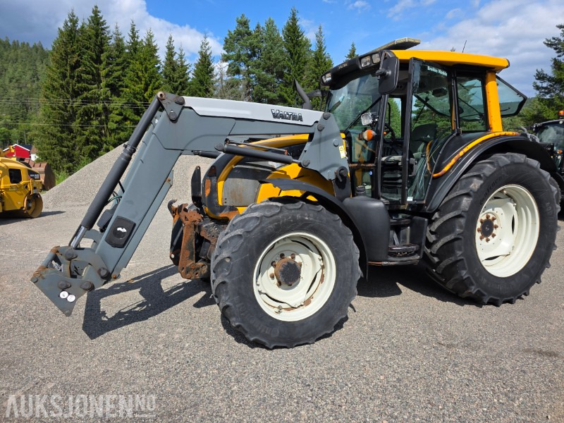 2008 Valtra N111 Traktor - 6140 Arbeidstimer - Valtra 45 Frontlaster - Farm tractor: picture 2 2008 Valtra N111 Traktor - 6140 Arbeidstimer - Valtra 45 Frontlaster - Farm tractor: picture 2