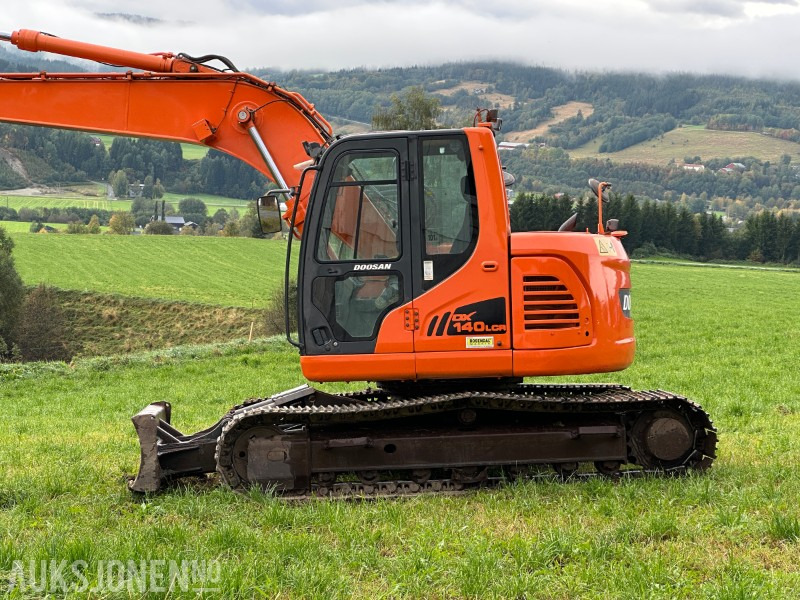 2011 Doosan DX140LCR gravemaskin - Rotortilt- 2 skuffer - Excavator: picture 2 2011 Doosan DX140LCR gravemaskin - Rotortilt- 2 skuffer - Excavator: picture 2
