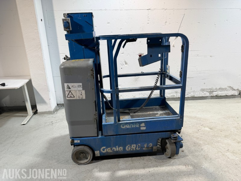 2011 Genie GRC-12 Mastelift 5,66 m – 389 timer - Aerial platform: picture 1 2011 Genie GRC-12 Mastelift 5,66 m – 389 timer - Aerial platform: picture 1