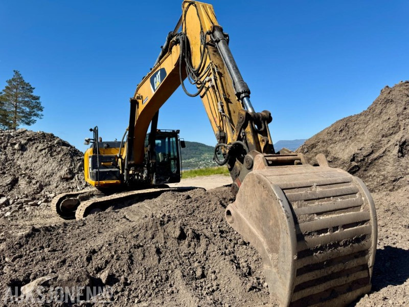 2012 Cat 329 EL Gravemaskin - Graveskuffe - Pigghammer - S80 - Timer: 11482 - Excavator: picture 4 2012 Cat 329 EL Gravemaskin - Graveskuffe - Pigghammer - S80 - Timer: 11482 - Excavator: picture 4