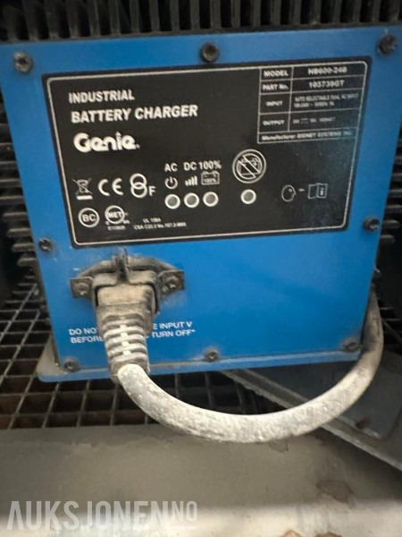 2013 Genie GS4047 14 meter elektrisk sakselift, årskontrollert, 393 timer - Aerial platform: picture 5 2013 Genie GS4047 14 meter elektrisk sakselift, årskontrollert, 393 timer - Aerial platform: picture 5