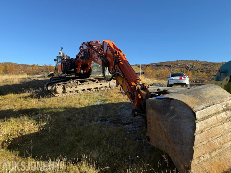 2013 Hitachi Zaxis 210LC - Excavator: picture 4 2013 Hitachi Zaxis 210LC - Excavator: picture 4