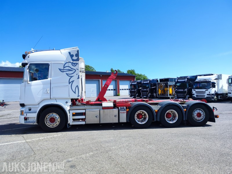 2013 Scania R560 KROKBIL SERVICEAVTALE VELHOLDT NY EU., 602509 km - Hook lift truck: picture 2 2013 Scania R560 KROKBIL SERVICEAVTALE VELHOLDT NY EU., 602509 km - Hook lift truck: picture 2