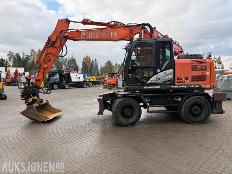 2014 Hitachi Zaxis 140W HJULGRAVER ENGCON ROTOTILT SERVICEHISTORIKK SENTRALSMØRING. - Excavator: picture 1 2014 Hitachi Zaxis 140W HJULGRAVER ENGCON ROTOTILT SERVICEHISTORIKK SENTRALSMØRING. - Excavator: picture 1