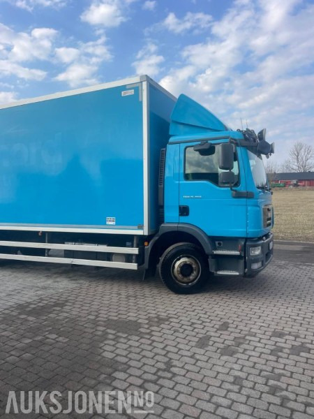 2014 MAN TGM lastebil/skapbil - Full sideåpning - Plass til 18 paller 2014 MAN TGM lastebil, blå, med 385 000 km - Box truck: picture 2 2014 MAN TGM lastebil/skapbil - Full sideåpning - Plass til 18 paller 2014 MAN TGM lastebil, blå, med 385 000 km - Box truck: picture 2