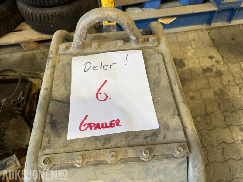 2014 Wacker Neuson vibroplater deler og repobjekt - Roller: picture 3 2014 Wacker Neuson vibroplater deler og repobjekt - Roller: picture 3