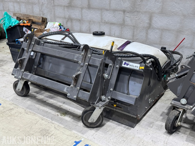 2015 Holms SU-1,85 - feiemaskin med trimafeste | lite brukt! - Construction equipment: picture 3 2015 Holms SU-1,85 - feiemaskin med trimafeste | lite brukt! - Construction equipment: picture 3