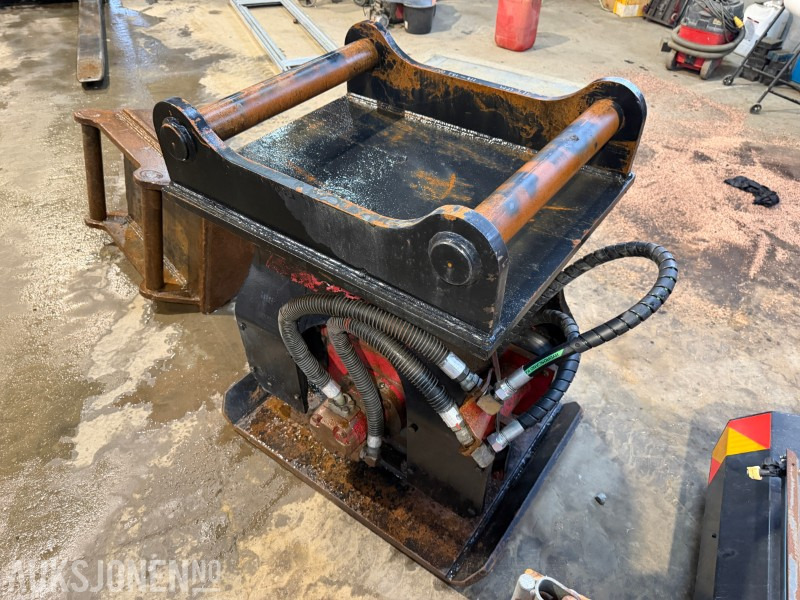 2015 Hydraulisk vibroplate / platekomprimator for gravemaskin – S70 – Kraftig modell - Roller: picture 2 2015 Hydraulisk vibroplate / platekomprimator for gravemaskin – S70 – Kraftig modell - Roller: picture 2