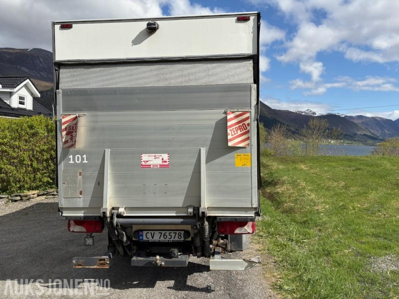 2015 Mercedes-Benz Sprinter ADR-godkjent Løftelem Hengerfeste - Box truck: picture 3 2015 Mercedes-Benz Sprinter ADR-godkjent Løftelem Hengerfeste - Box truck: picture 3