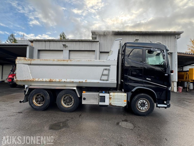 2015 Volvo FH16-660 6X4 Euro6T  Brøyterigget tippbil  – Servicehistorikk– 144 449 km - Tipper: picture 4 2015 Volvo FH16-660 6X4 Euro6T  Brøyterigget tippbil  – Servicehistorikk– 144 449 km - Tipper: picture 4
