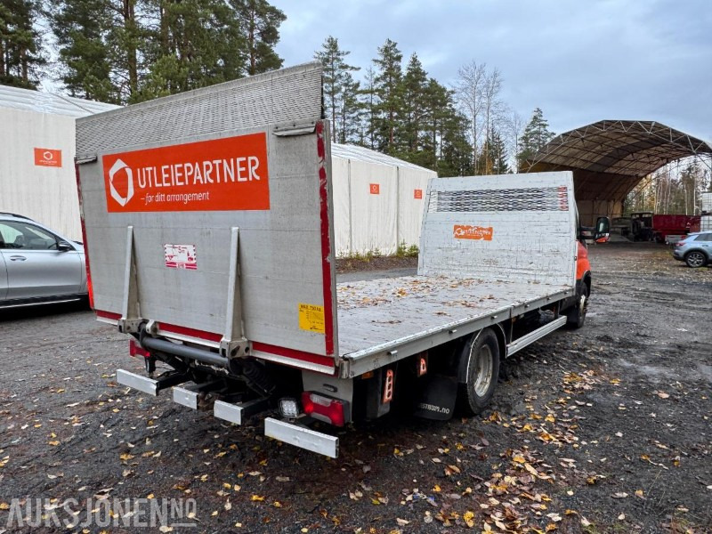 2017 Iveco Daily planbil med bakløfter / rep objekt - Dropside/ Flatbed truck: picture 5 2017 Iveco Daily planbil med bakløfter / rep objekt - Dropside/ Flatbed truck: picture 5