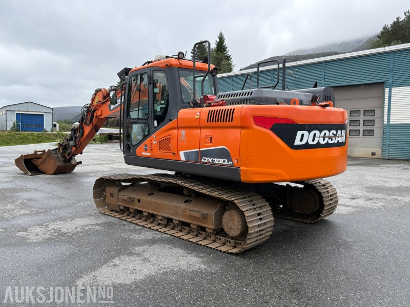 2018 Doosan DX180LC-5 - 6 381 timer - tiltrotator - 2 skuffer - sertifisert - Excavator: picture 4 2018 Doosan DX180LC-5 - 6 381 timer - tiltrotator - 2 skuffer - sertifisert - Excavator: picture 4