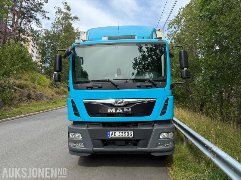 2018 MAN TGM 250, baklem, Elektrisk jekketralle, 250hk, Cruisekontroll, Ryggekamera - Box truck: picture 2 2018 MAN TGM 250, baklem, Elektrisk jekketralle, 250hk, Cruisekontroll, Ryggekamera - Box truck: picture 2