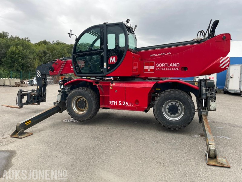 2018 Magni RTH 5.25 SH rundtomsvingende teleskoptruck med mye utstyr, 3602 timer - Telescopic handler: picture 3 2018 Magni RTH 5.25 SH rundtomsvingende teleskoptruck med mye utstyr, 3602 timer - Telescopic handler: picture 3