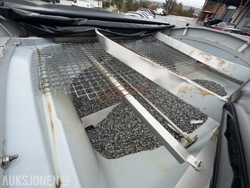 Dropside/ Flatbed truck 2019 Iveco Daily planbil m/ Hilltip IceStriker og Western Wide-Out brøyteplog - EU godkjent til 04.11.2026: picture 18