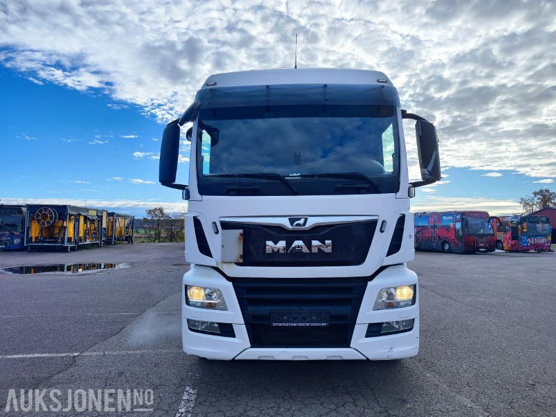 2019 MAN TGS 26.350 • Skapbil med sideåpning og Zepro lift • Euro 6 • 5500 mm akselavstand - Box truck: picture 3 2019 MAN TGS 26.350 • Skapbil med sideåpning og Zepro lift • Euro 6 • 5500 mm akselavstand - Box truck: picture 3