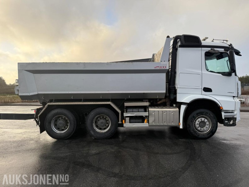 2020 Mercedes-Benz Arocs 2653 DUMPERBIL - GULLAVTALE - LAV KM. - Tipper: picture 3 2020 Mercedes-Benz Arocs 2653 DUMPERBIL - GULLAVTALE - LAV KM. - Tipper: picture 3