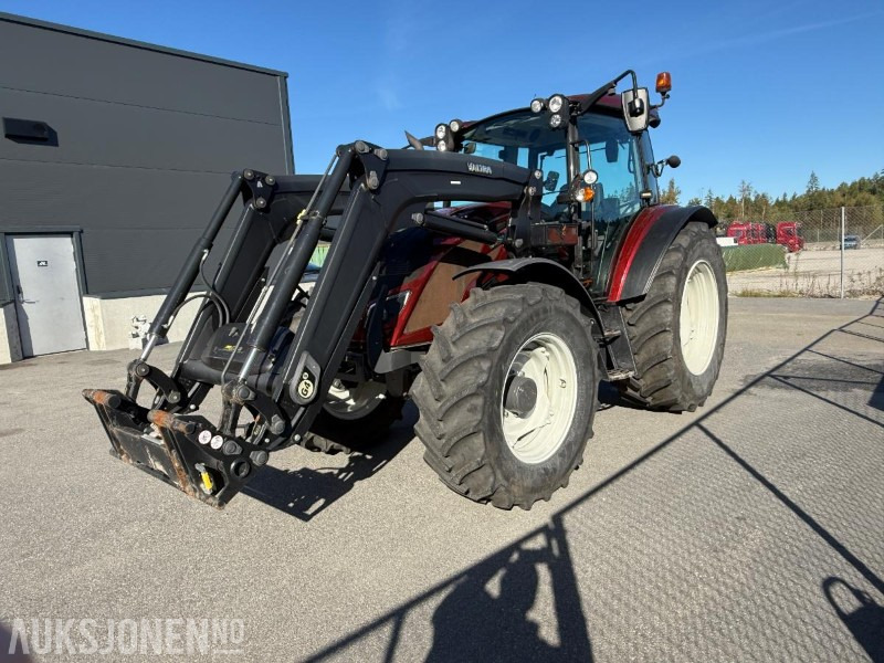 2020 Valtra A134 Traktor m/frontlaster- 917 timer. - Farm tractor: picture 1 2020 Valtra A134 Traktor m/frontlaster- 917 timer. - Farm tractor: picture 1