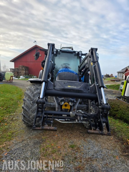 2021 Valtra N174 med lesseapparat - Farm tractor: picture 3 2021 Valtra N174 med lesseapparat - Farm tractor: picture 3