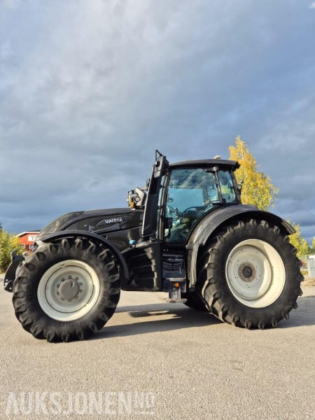 2021 Valtra T254 traktor 4X4, FRONTHYDRAULIKK, VENDBAR FØRERPLASS - Farm tractor: picture 2 2021 Valtra T254 traktor 4X4, FRONTHYDRAULIKK, VENDBAR FØRERPLASS - Farm tractor: picture 2