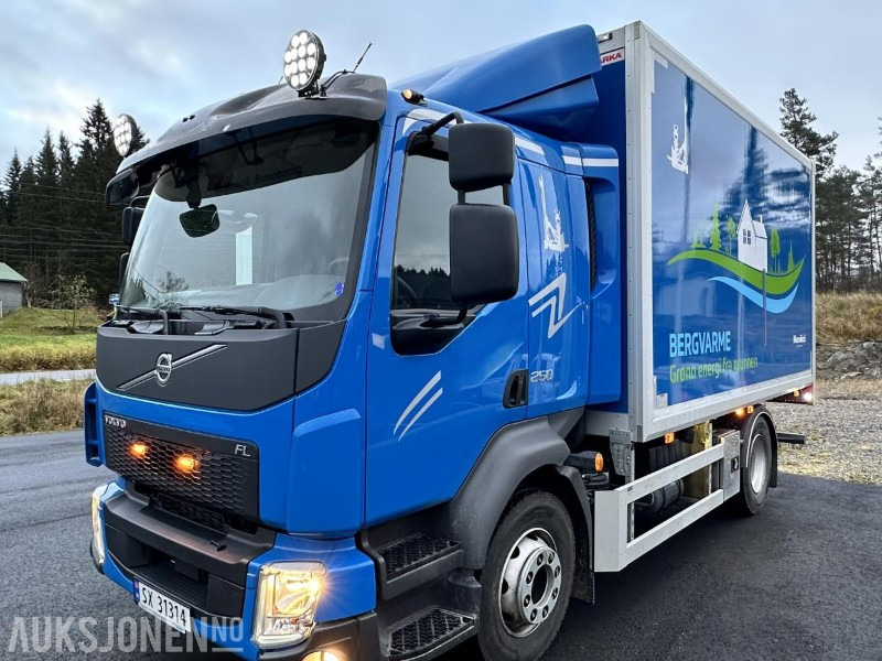 2023 Volvo FL 250 4X2 Euro6T Skapbil - ny ZEPRO lift, nylig fullservice, lav km - kun 8517km - Box truck: picture 1 2023 Volvo FL 250 4X2 Euro6T Skapbil - ny ZEPRO lift, nylig fullservice, lav km - kun 8517km - Box truck: picture 1