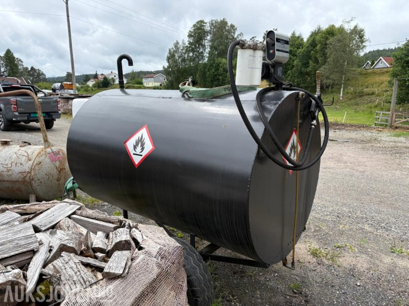 1980 Dieseltank 2500 med pumpe og hjul - Agricultural machinery: picture 3 1980 Dieseltank 2500 med pumpe og hjul - Agricultural machinery: picture 3